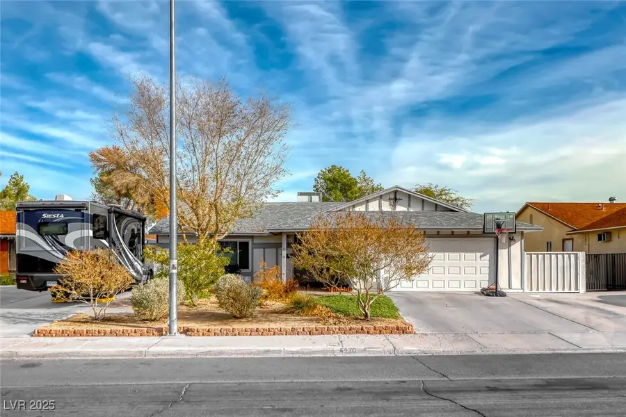 5270 Burnham Avenue, Las Vegas, NV 89119 - Image #2
