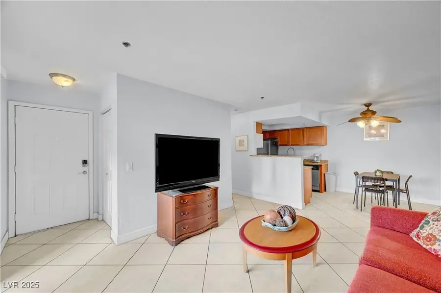 4200 S Valley View Boulevard #1014, Las Vegas, NV 89103 - Image #2