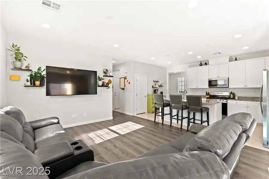 49 Sonata Dawn Avenue, Henderson, NV 89011 - Image #2