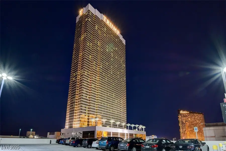 2000 N Fashion Show Drive #4623, Las Vegas, NV 89109 - #2