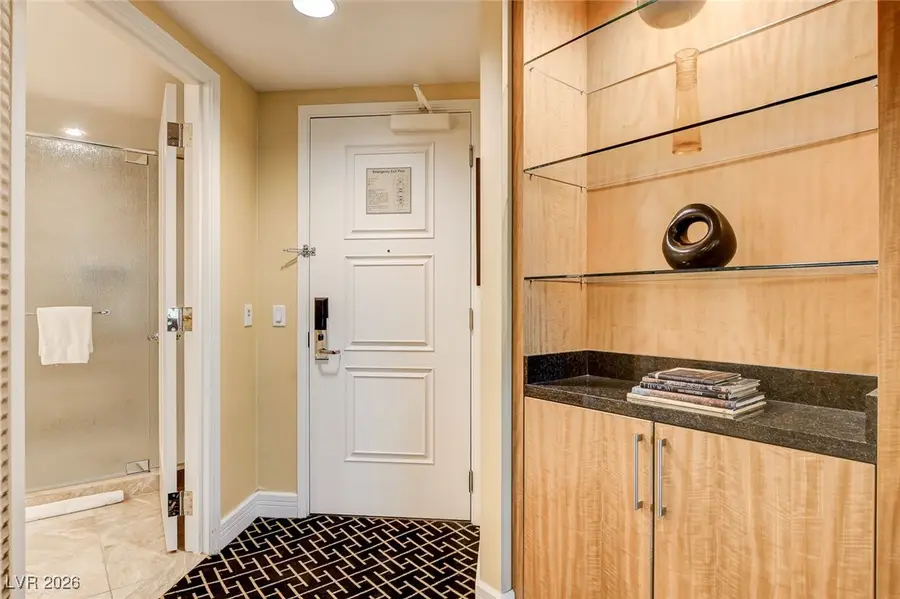 2000 N Fashion Show Drive #1617, Las Vegas, NV 89109 - #2