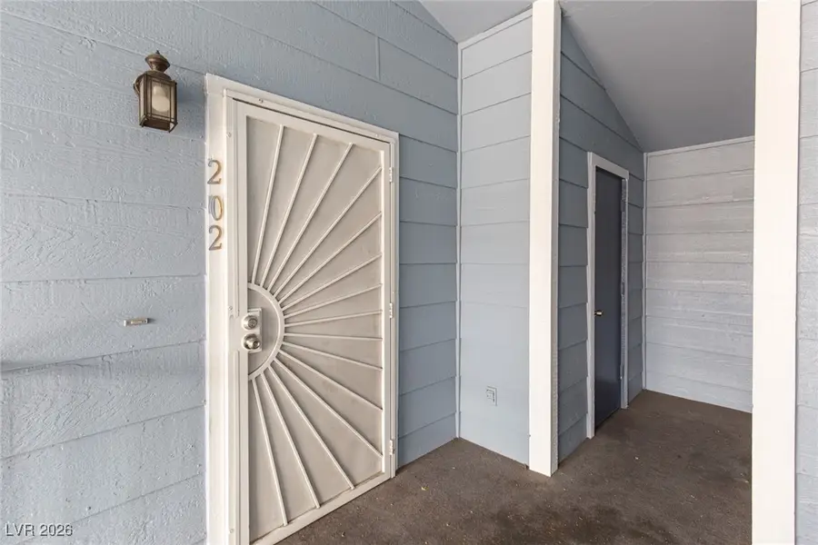 5370 Angler Circle #202, Las Vegas, NV 89122 - Image #3