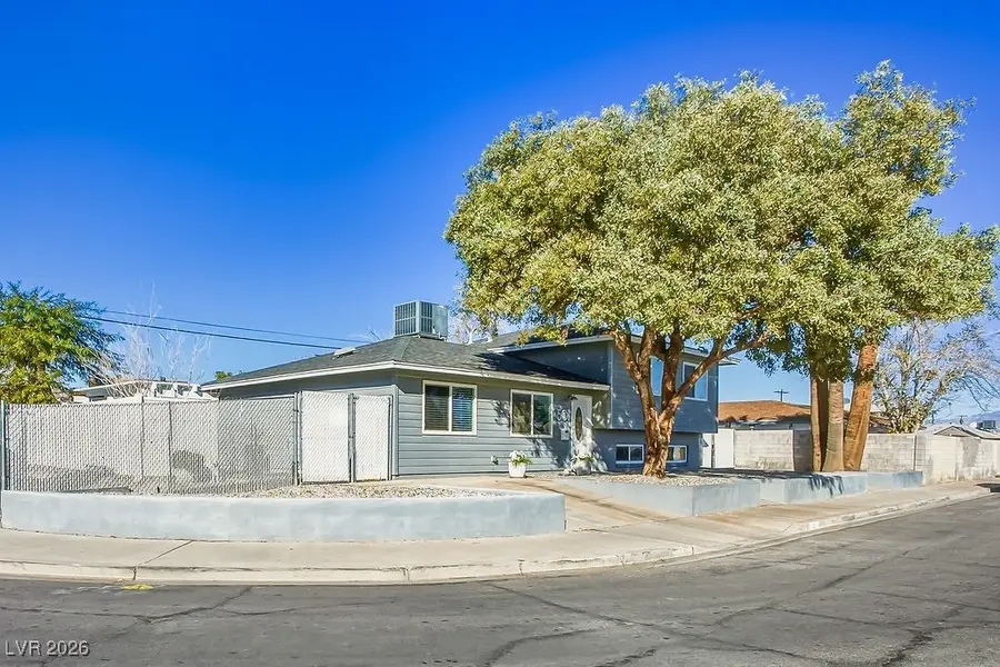 501 N Wallace Drive, Las Vegas, NV 89107 - Image #3