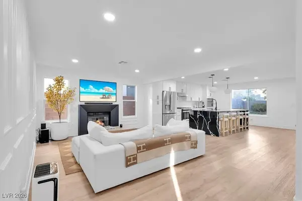 9836 Via Delores Avenue, Las Vegas, NV 89117