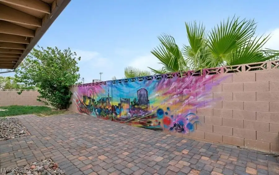 380 Papaya Place, Henderson, NV 89015 - Image #2