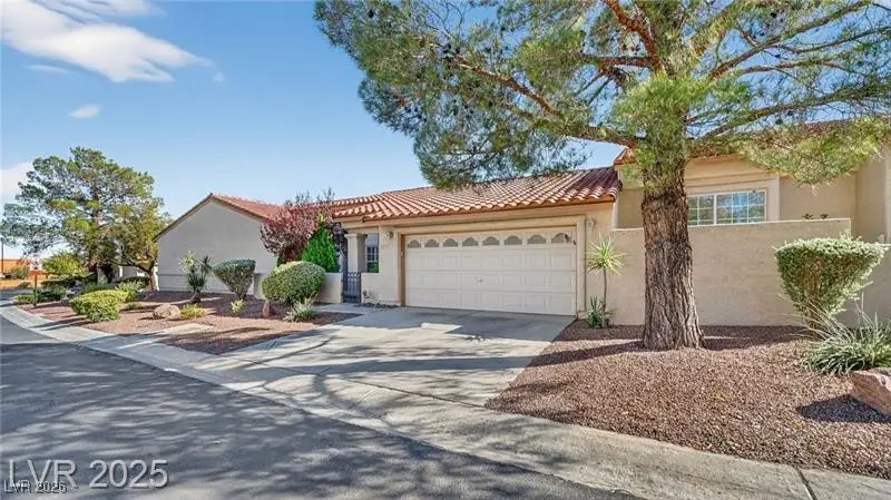 8113 Spanish Peak Avenue, Las Vegas, NV 89128 - Image #3