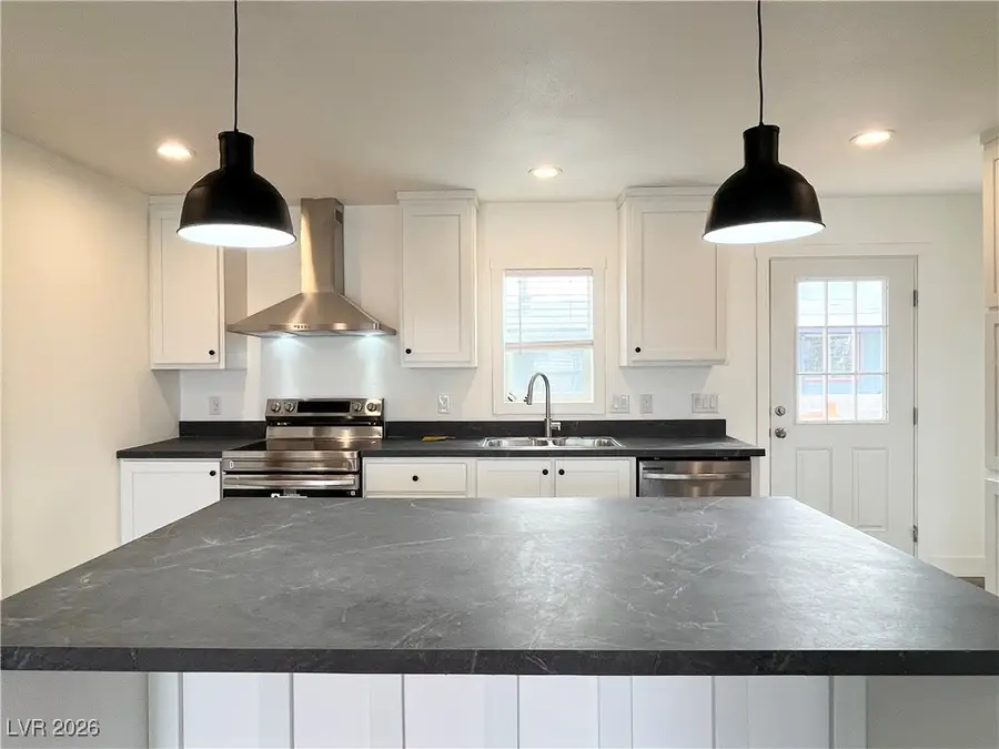 5994 Rocky Mountain Avenue, Las Vegas, NV 89156 - Image #2