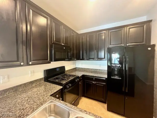 7612 Finishing Touch Court, Las Vegas, NV 89149 - Image #3