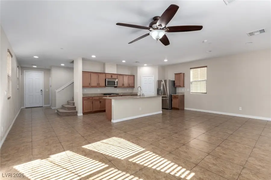 945 Spiracle Avenue, Henderson, NV 89002 - Image #3