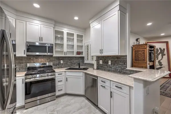 75 N Valle Verde Drive #211, Henderson, NV 89074