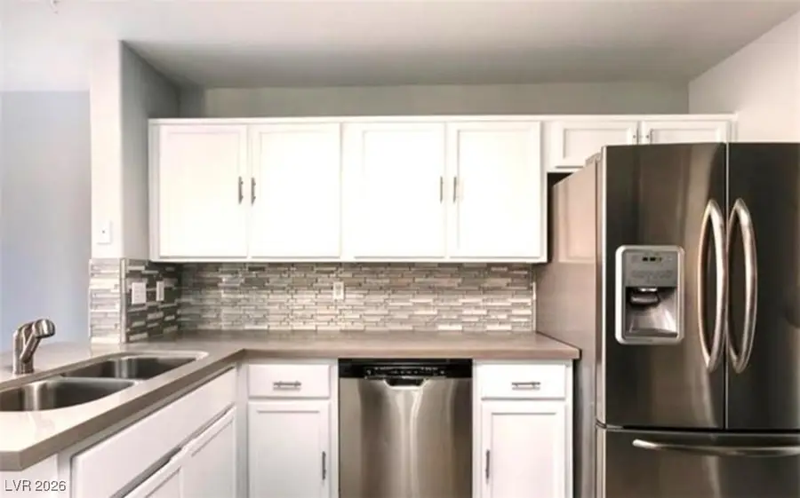 2744 Stars End Street, Las Vegas, NV 89108 - Image #2