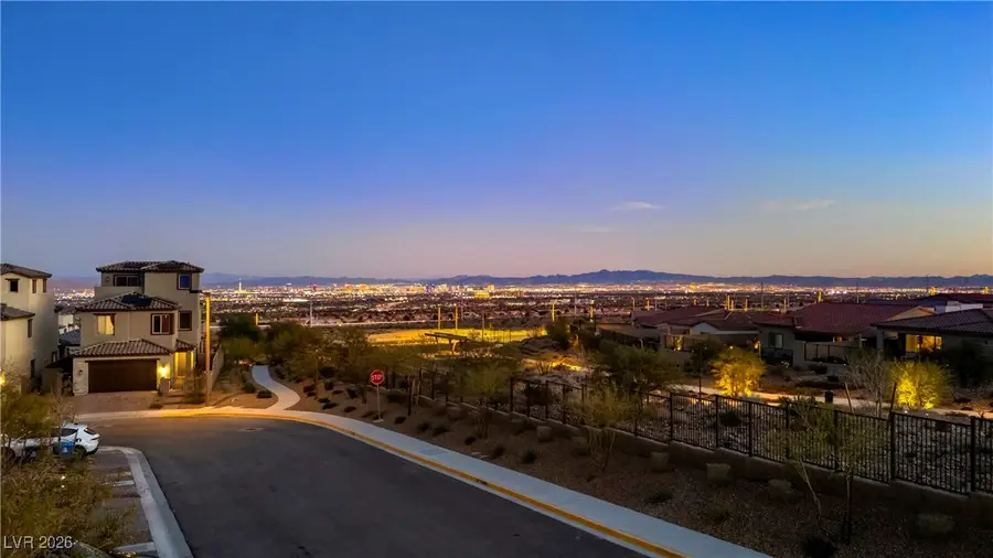 11552 Observation Point Avenue, Las Vegas, NV 89138 - Image #3