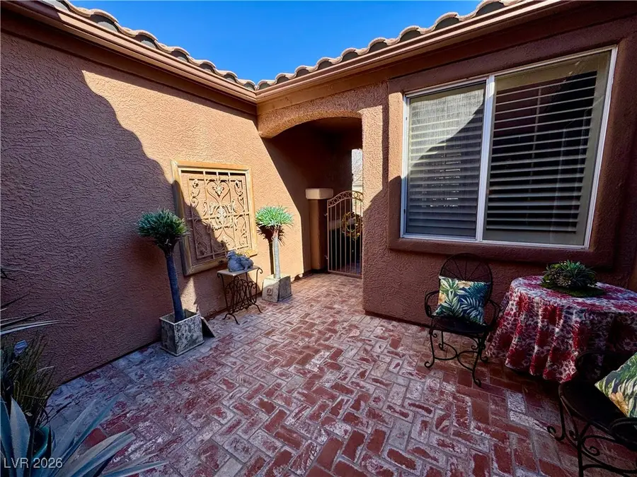 2201 Scarlet Rose Drive, Las Vegas, NV 89134 - Image #3