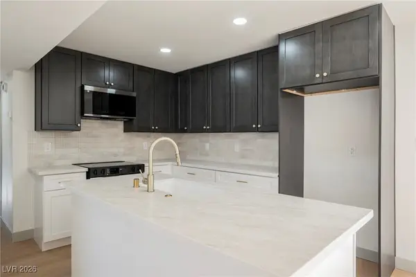 2121 Lawry Avenue, North Las Vegas, NV 89032