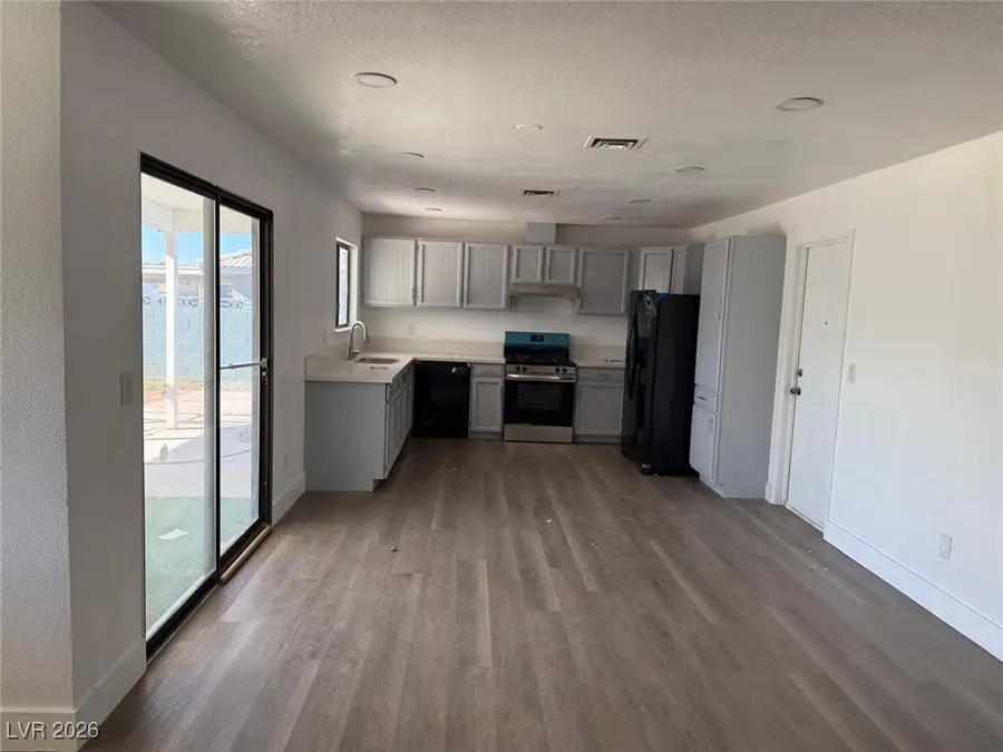 6015 Sun Tree Circle, Las Vegas, NV 89110 - #3
