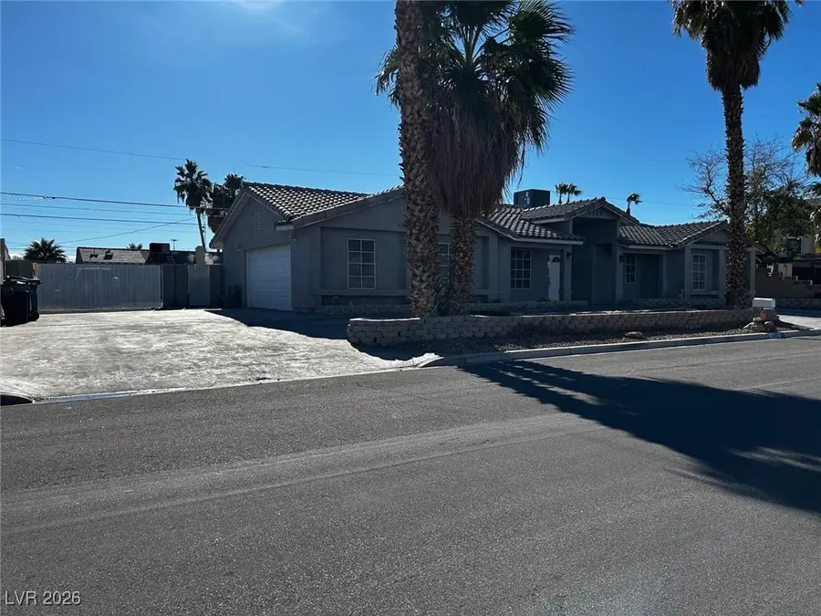 4465 E Cleveland Avenue, Las Vegas, NV 89104 - #3