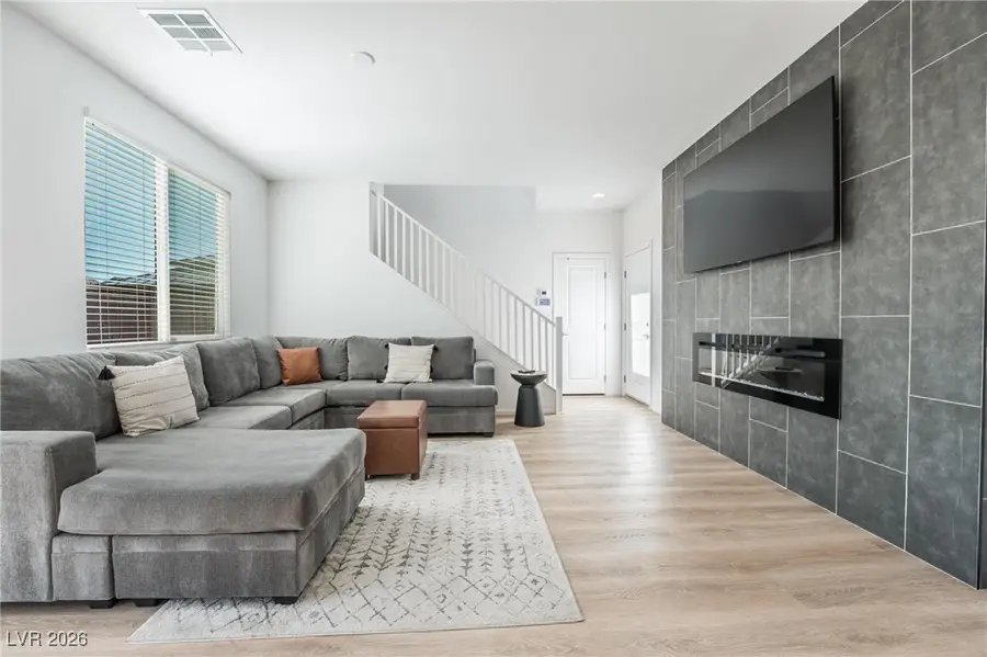 5340 Chase Street, North Las Vegas, NV 89081 - #3