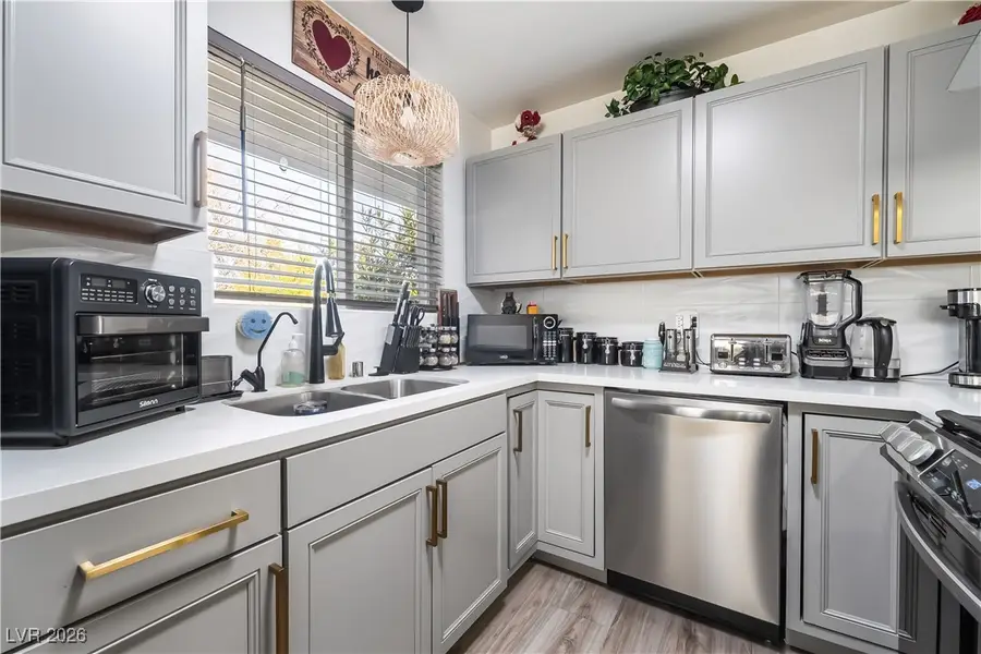 4257 Chafer Drive, Las Vegas, NV 89121 - Image #2