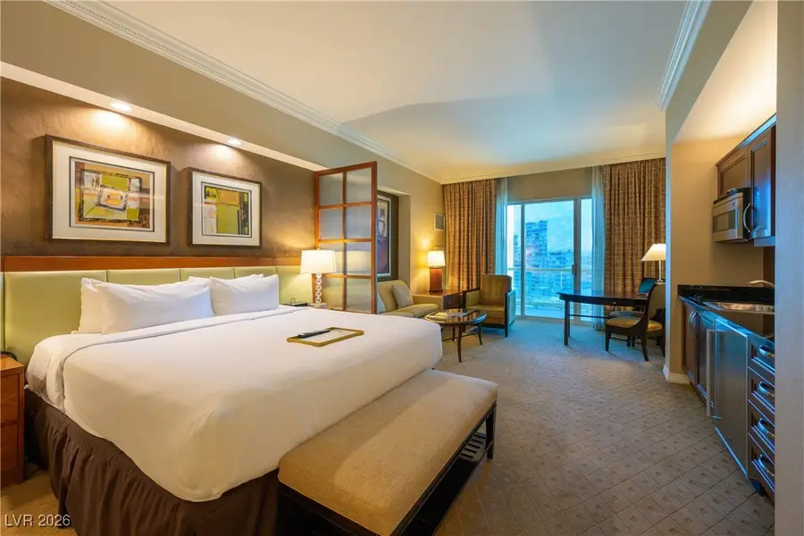 125 Harmon #2909, Las Vegas, NV 89109 - Image #3