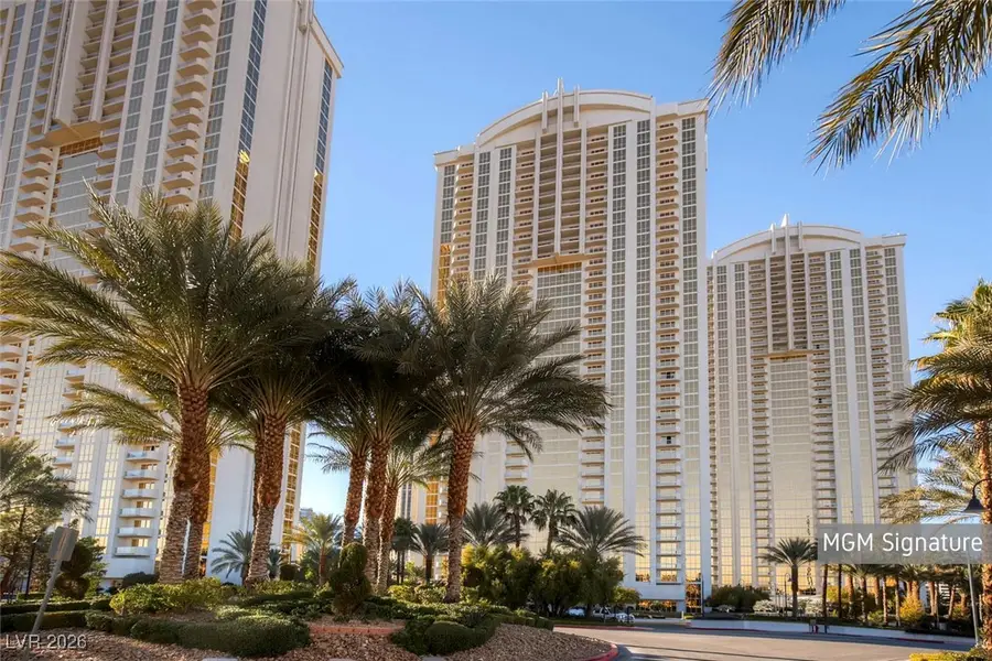 135 E Harmon Avenue #2419, Las Vegas, NV 89109 - #2