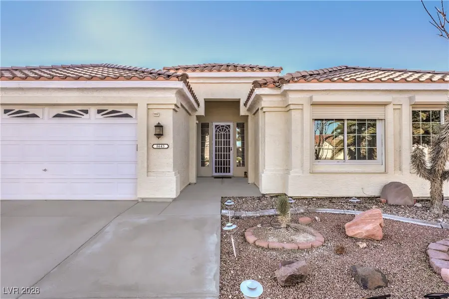 8645 Highland View Avenue, Las Vegas, NV 89145 - Image #3