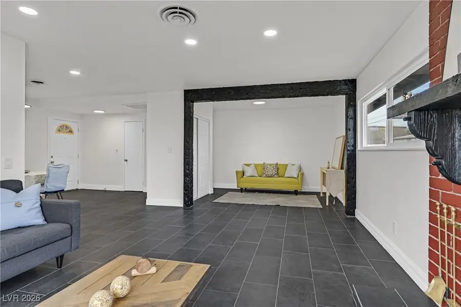 4516 E Flamingo Road, Las Vegas, NV 89121 - Image #3