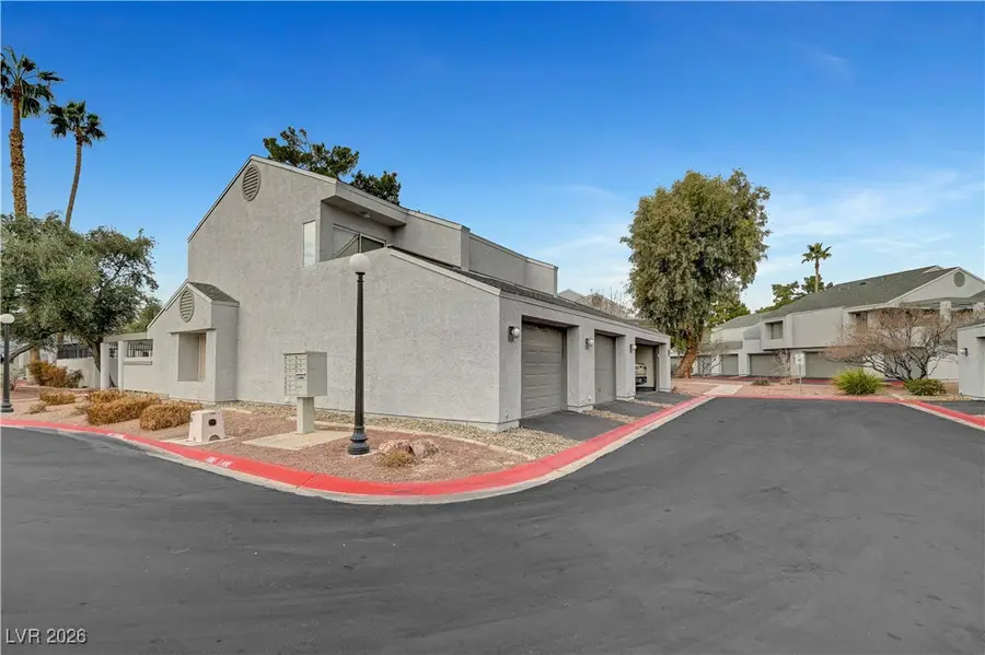 5611 Vineyard Lane #10, Las Vegas, NV 89110 - Image #3