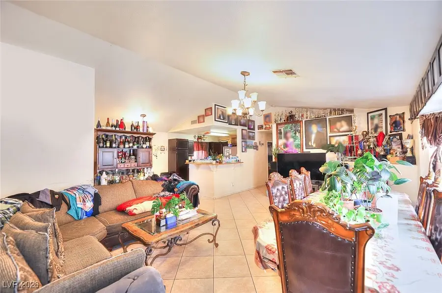 5420 Moonstruck Avenue, Las Vegas, NV 89107 - Image #3