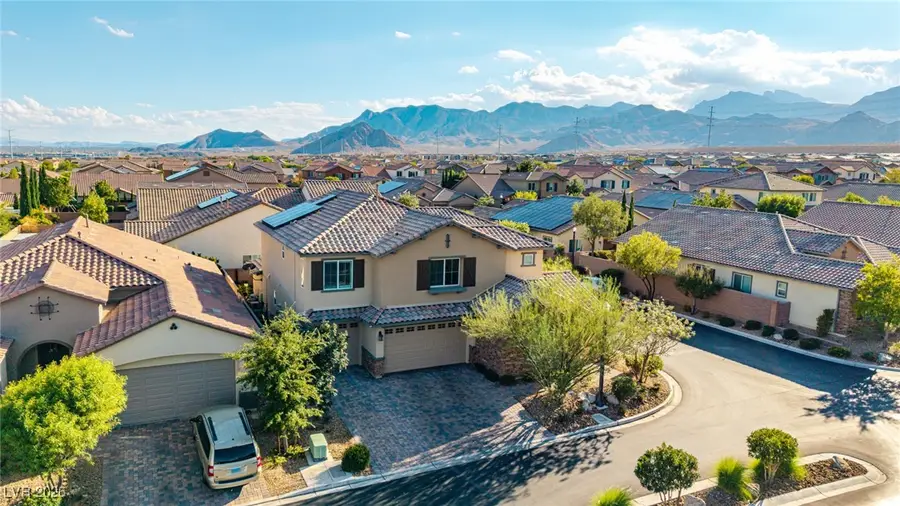 10729 Beecher Park Avenue, Las Vegas, NV 89166 - Image #2