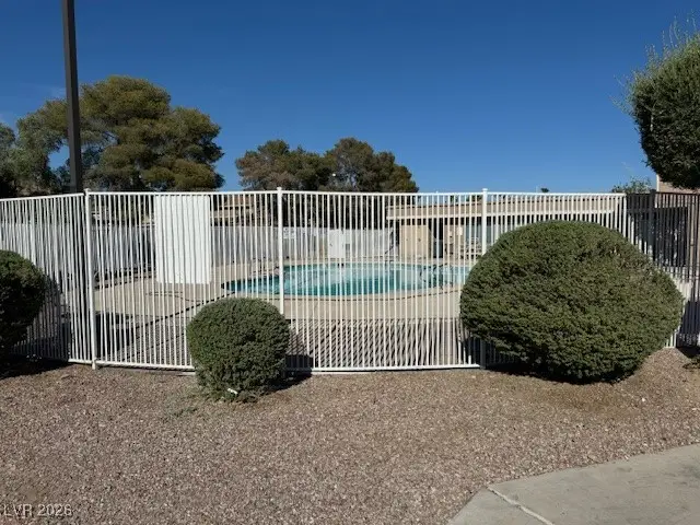5116 Gray Lane #F, Las Vegas, NV 89119 - Image #3
