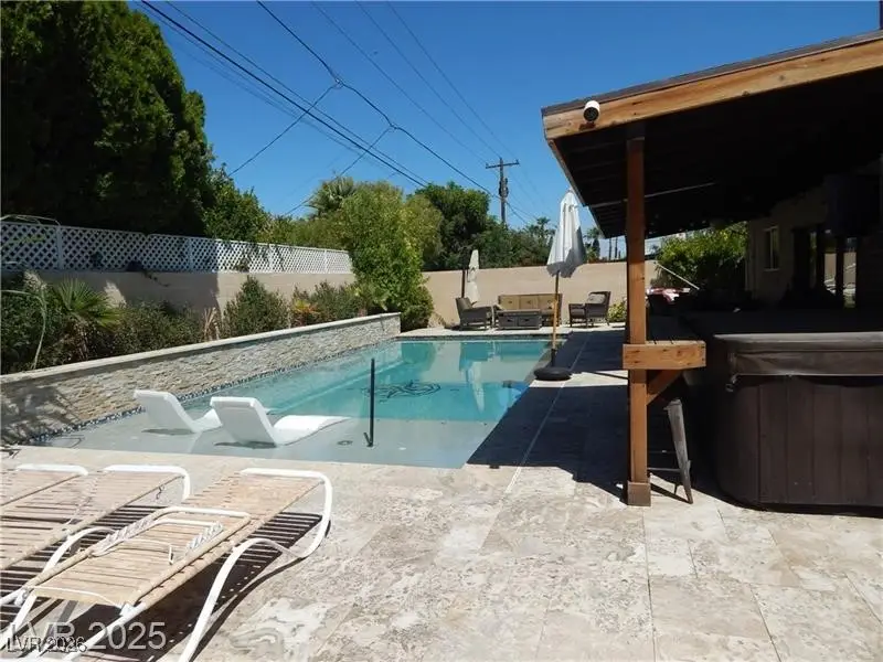 2712 W Oakey Boulevard, Las Vegas, NV 89102 - Image #2