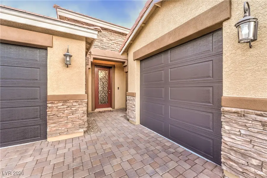 7370 Southern Magnolia Street, Las Vegas, NV 89149 - Image #2