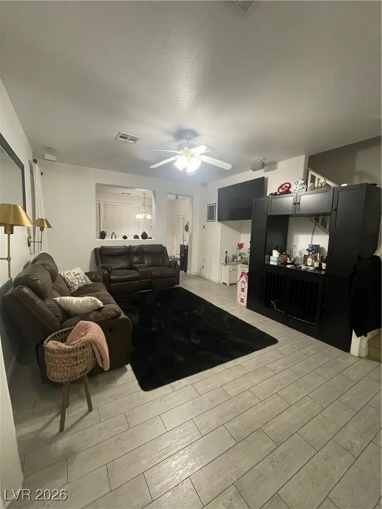 6837 Silver Eagle Avenue, Las Vegas, NV 89122 - Image #2