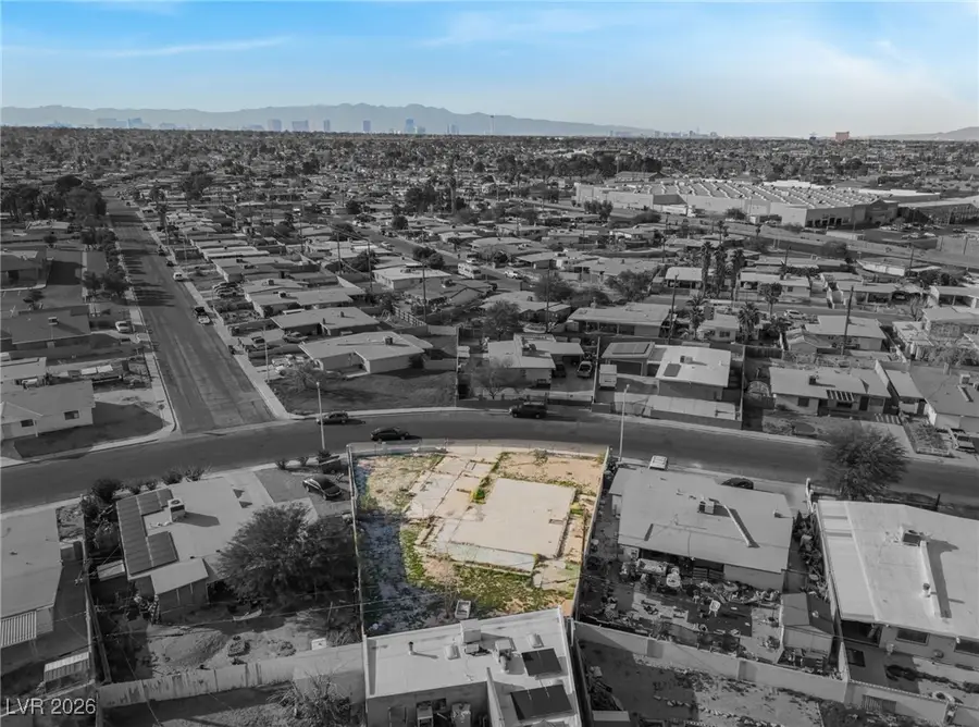 4588 Sacks Drive, Las Vegas, NV 89122 - #3