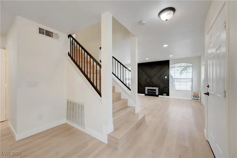 8457 Blazing Sun Avenue, Las Vegas, NV 89129 - Image #3