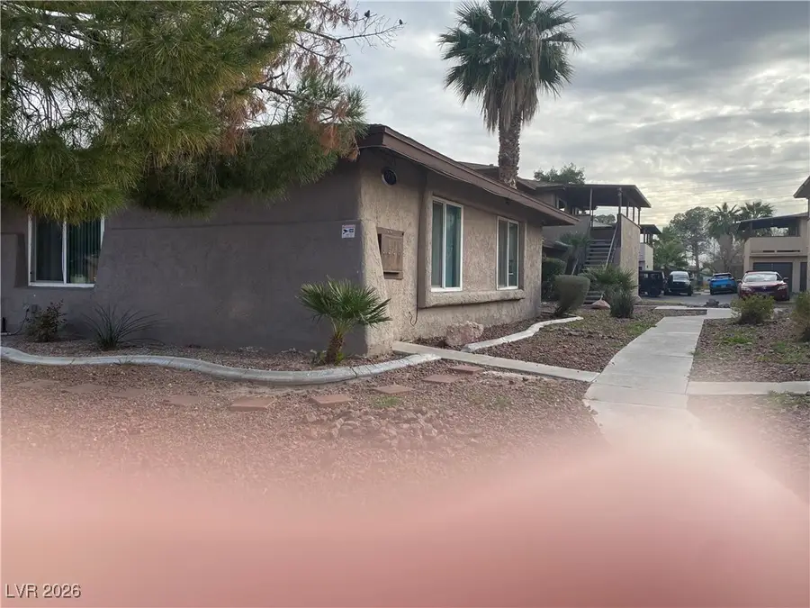 2679 Kline Circle, Las Vegas, NV 89121 - Image #3