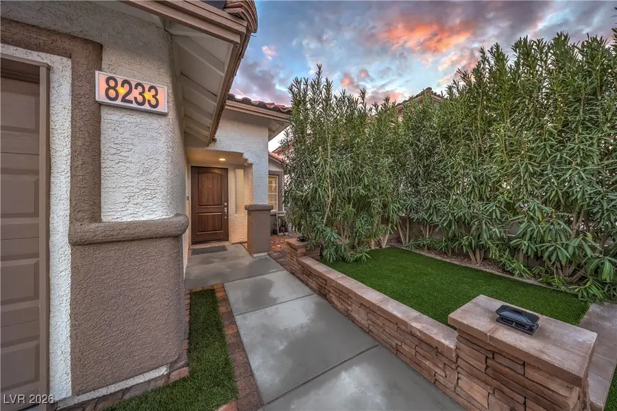 8233 W Rochelle Avenue, Las Vegas, NV 89147 - Image #2