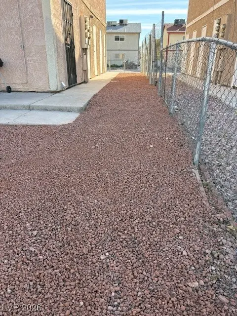 4723 Thunderbolt Avenue, Las Vegas, NV 89115 - Image #3