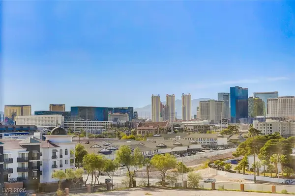 3930 University Center Drive #804, Las Vegas, NV 89119