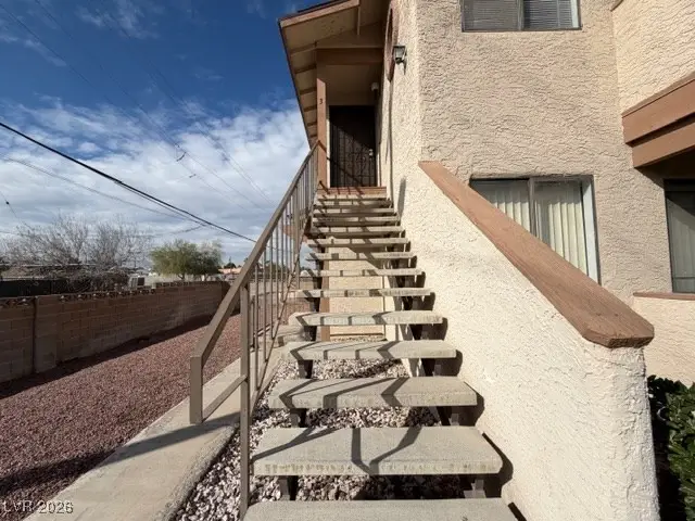 3720 Snorkel Circle #D, Las Vegas, NV 89108 - Image #3