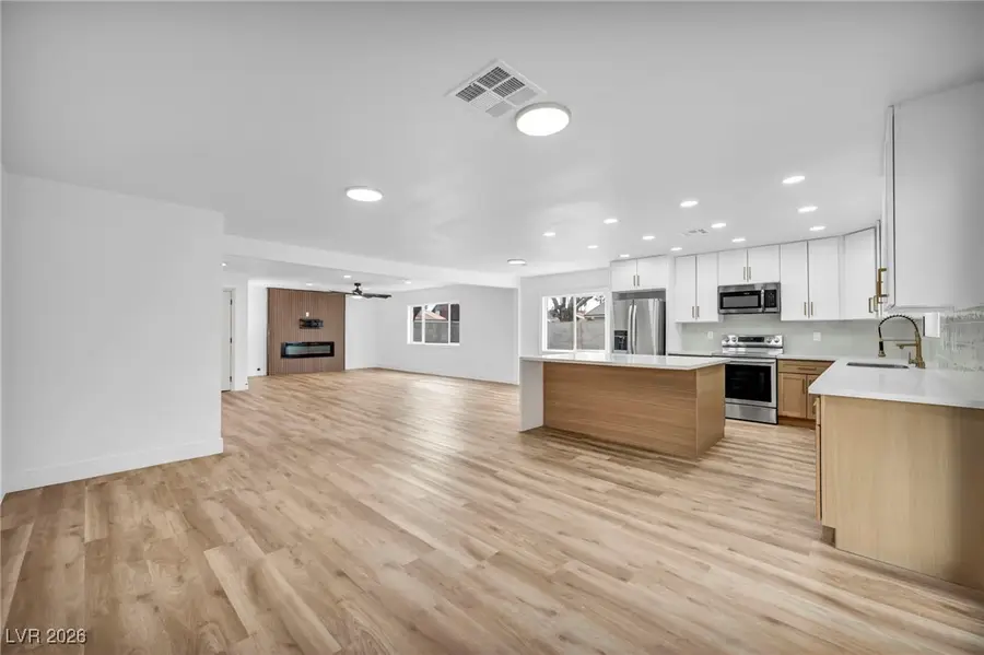 2500 W Oakey Boulevard, Las Vegas, NV 89102 - Image #3