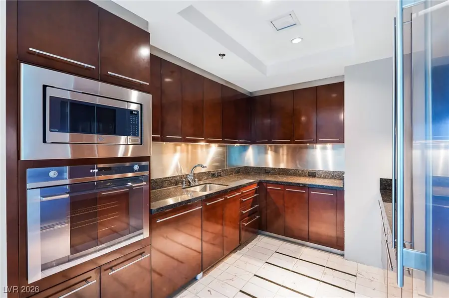 2700 Las Vegas Boulevard #4005, Las Vegas, NV 89109 - Image #2