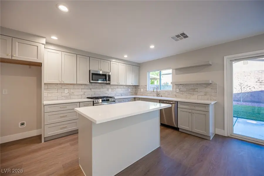 10642 Ostend Avenue, Las Vegas, NV 89166 - #2