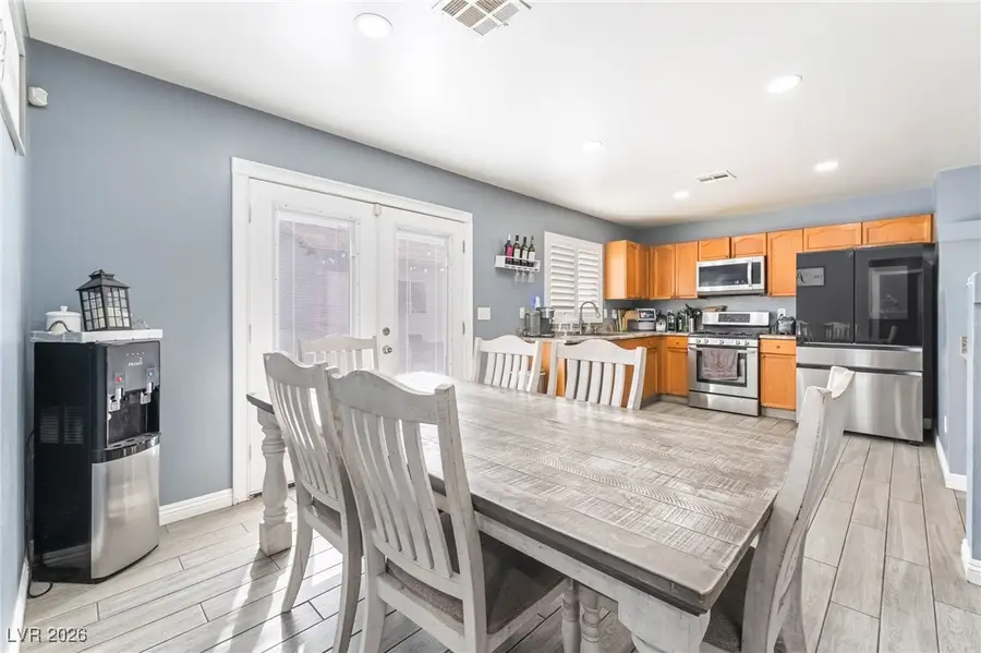 3863 Aspen Springs Avenue, Las Vegas, NV 89115 - Image #2