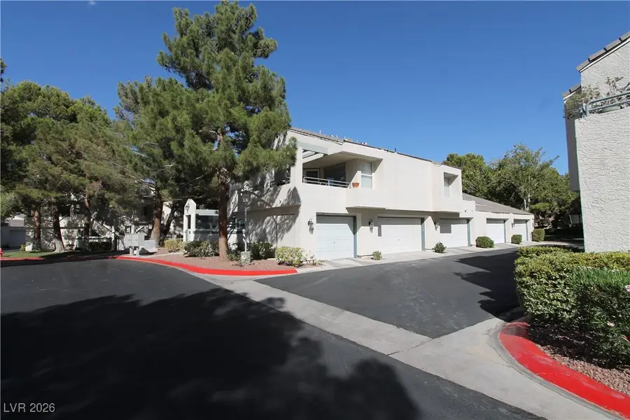 2748 Lodestone Drive, Las Vegas, NV 89117 - Image #2