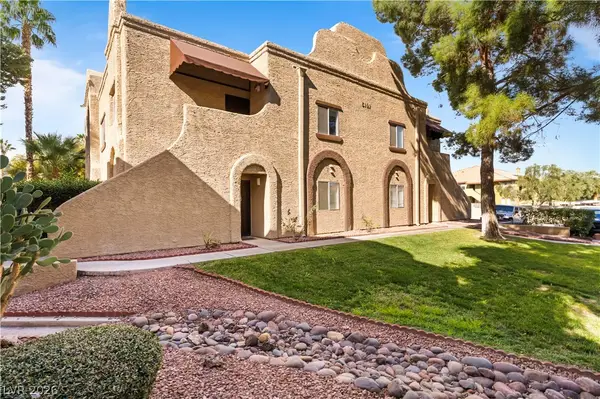 5191 Pioneer Avenue #204, Las Vegas, NV 89146