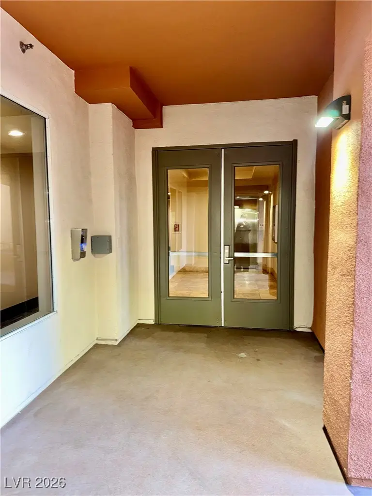 39 E Agate Avenue #304, Las Vegas, NV 89123 - Image #2