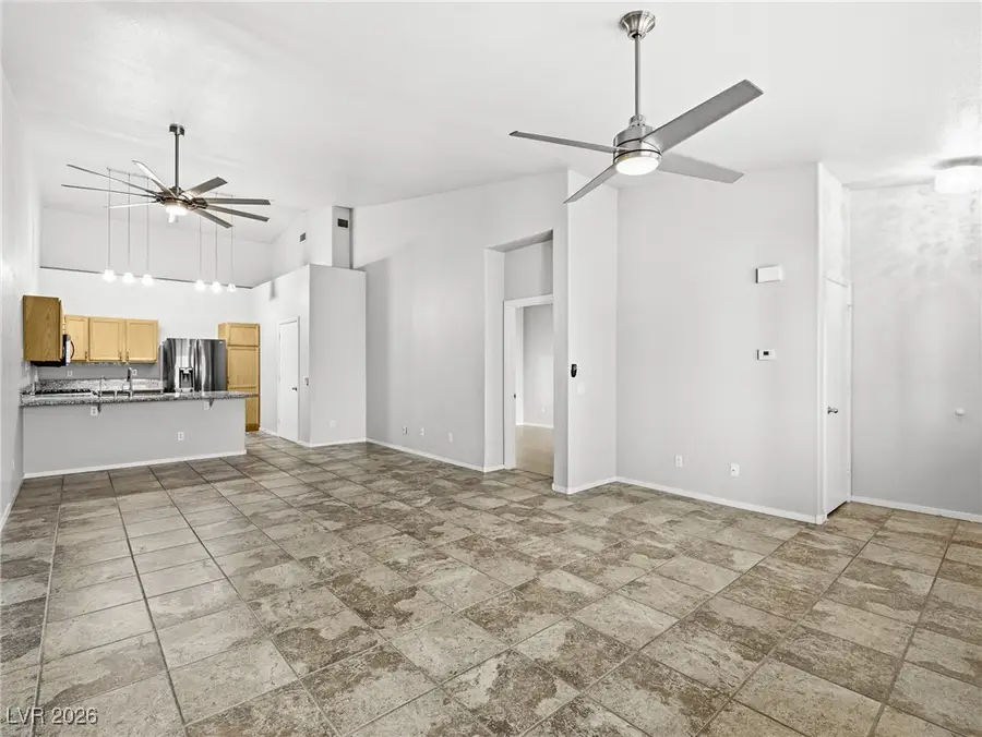 2053 Quarry Ridge Street #203, Las Vegas, NV 89117 - Image #3
