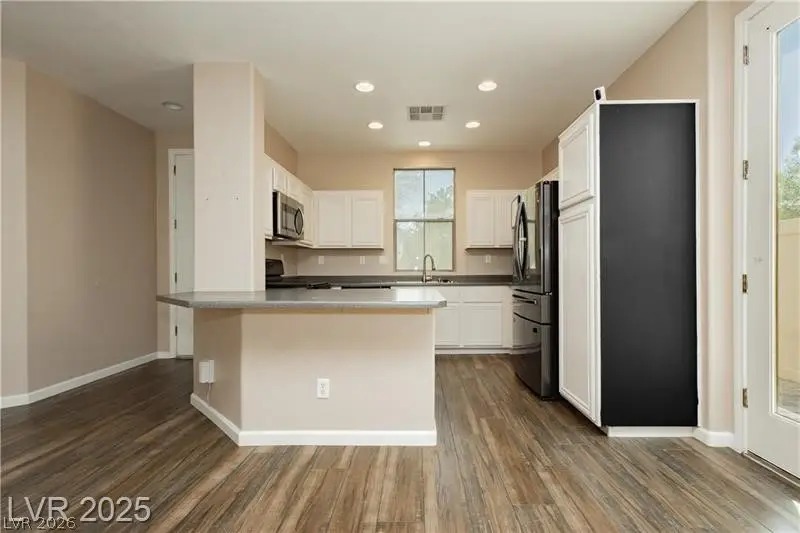 5253 Pendergrass Street, North Las Vegas, NV 89081 - #2