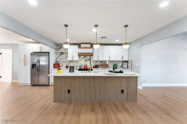 1925 E Saint Louis Avenue, Las Vegas, NV 89104